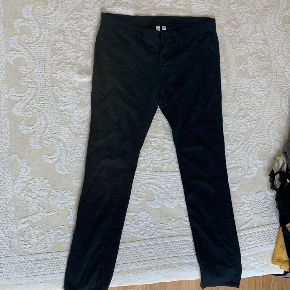 RVCA black skinny slacks